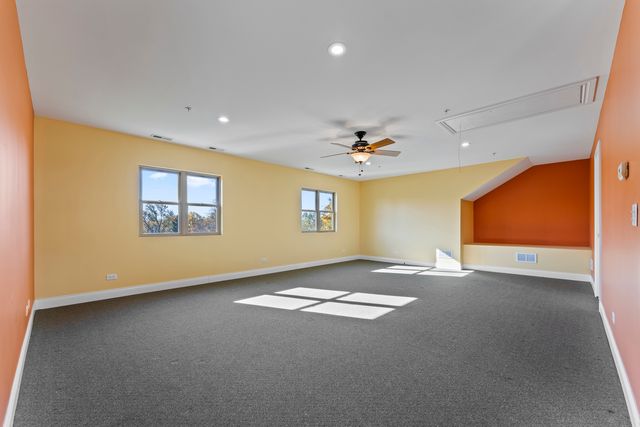 5533 LINCOLN Avenue, Morton Grove, IL 60053