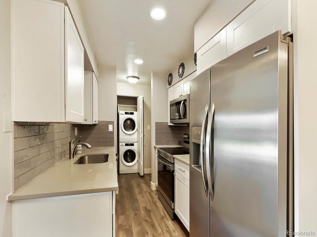 190 E Highline Cir 202, Centennial, CO 80122