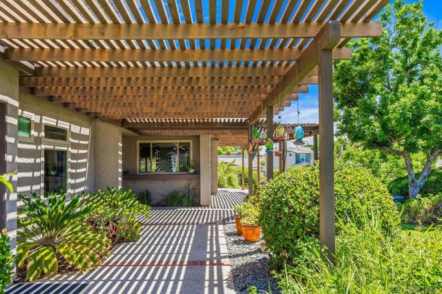 1301 Gary Lane, Escondido, CA 92026