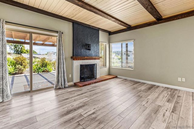 1301 Gary Lane, Escondido, CA 92026