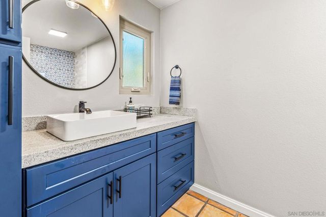 1301 Gary Lane, Escondido, CA 92026