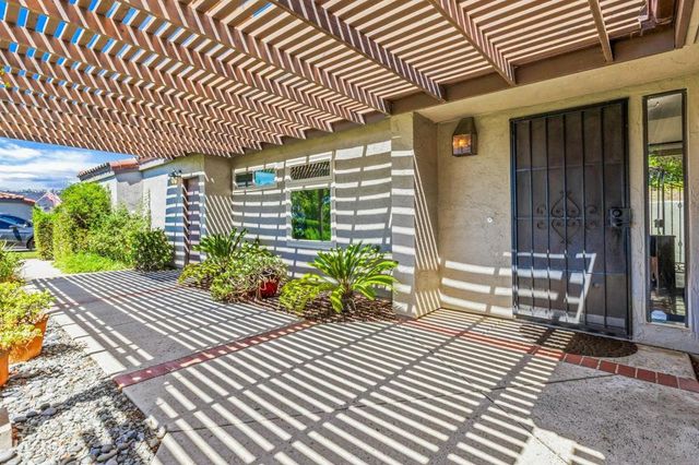 1301 Gary Lane, Escondido, CA 92026