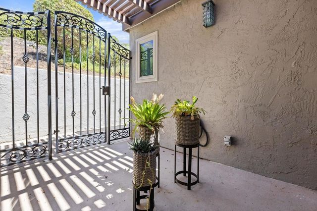 1301 Gary Lane, Escondido, CA 92026