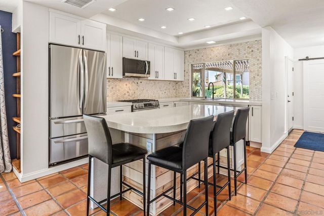 1301 Gary Lane, Escondido, CA 92026
