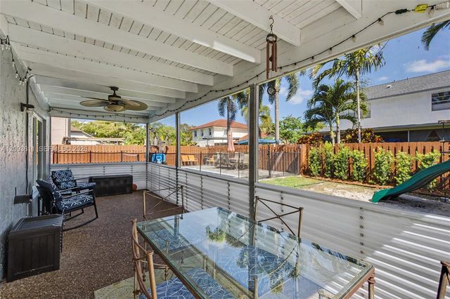 7941 NW 3rd Pl, Plantation, FL 33324