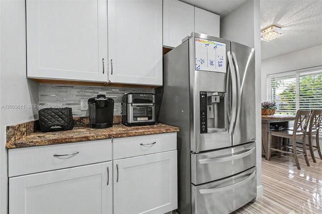 7941 NW 3rd Pl, Plantation, FL 33324