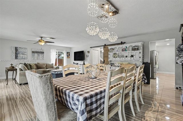 7941 NW 3rd Pl, Plantation, FL 33324