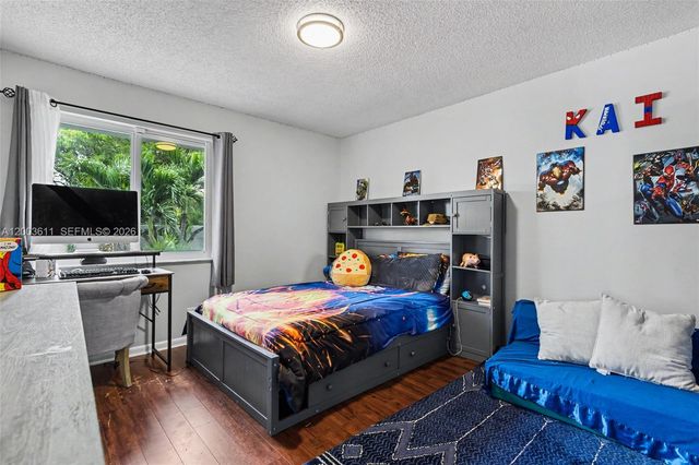 7941 NW 3rd Pl, Plantation, FL 33324