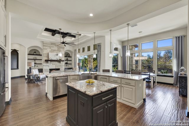 1931 Rothschild, New Braunfels, TX 78132