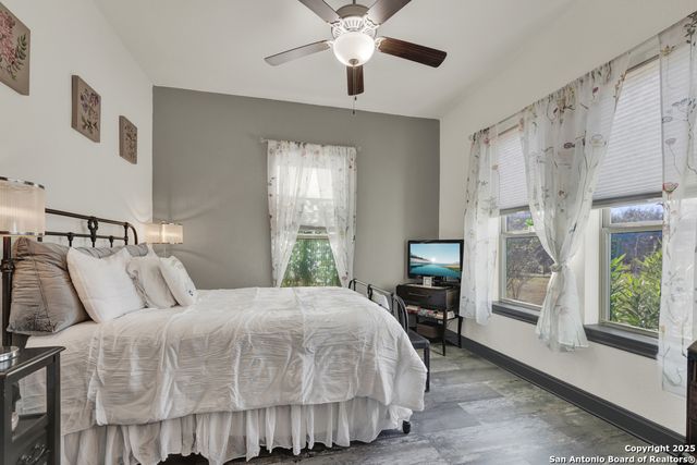 1931 Rothschild, New Braunfels, TX 78132