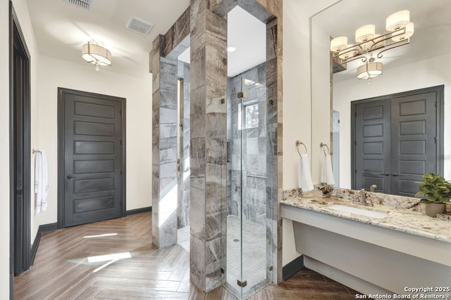 1931 Rothschild, New Braunfels, TX 78132