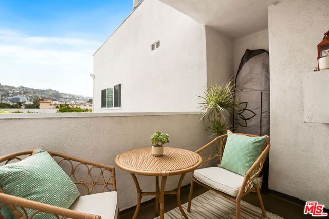 625 N Flores Street 307, West Hollywood, CA 90048