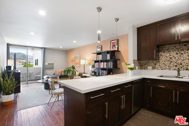 625 N Flores Street 307, West Hollywood, CA 90048