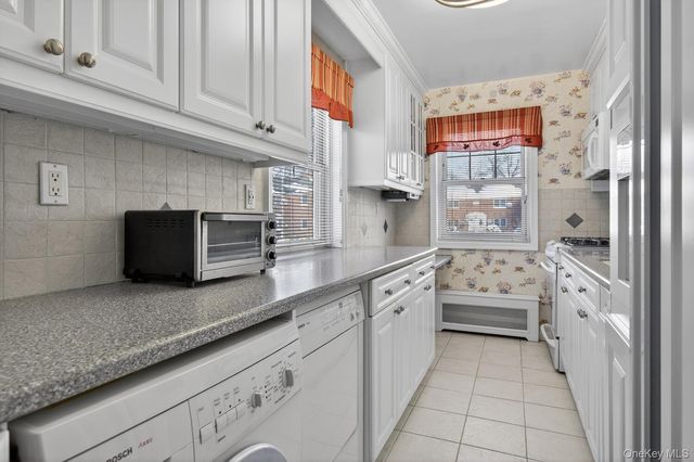 6316 252nd Street 1307, Little Neck, NY 11362