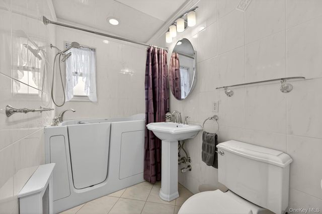 6316 252nd Street 1307, Little Neck, NY 11362