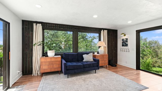 754 S WOODLAND HILLS DR, Bountiful, UT 84010