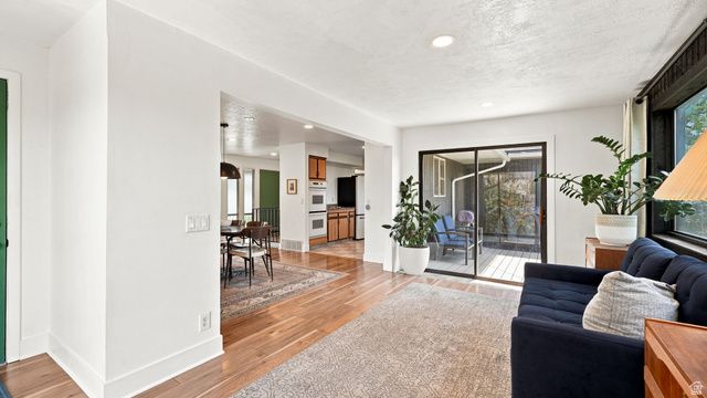 754 S WOODLAND HILLS DR, Bountiful, UT 84010