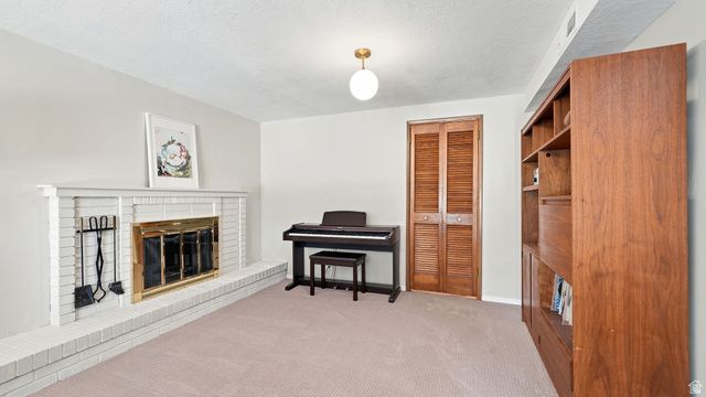 754 S WOODLAND HILLS DR, Bountiful, UT 84010