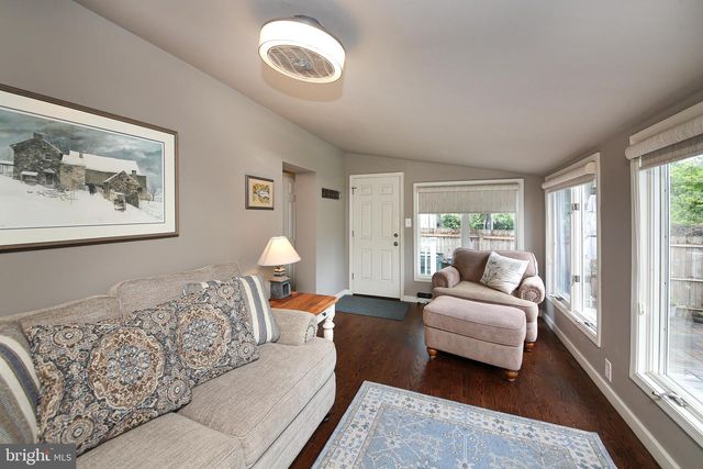 1970 MAPLEWOOD AVE, Abington, PA 19001