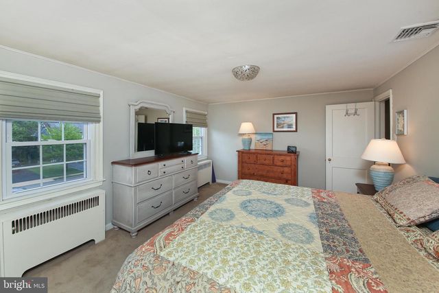 1970 MAPLEWOOD AVE, Abington, PA 19001