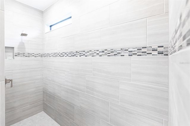 5658 SILVERSIDE PINE COURT, Bradenton, FL 34211