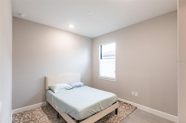 5658 SILVERSIDE PINE COURT, Bradenton, FL 34211