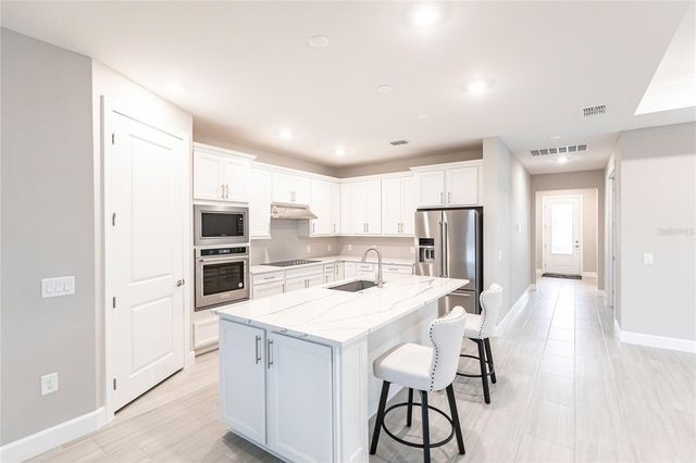 5658 SILVERSIDE PINE COURT, Bradenton, FL 34211