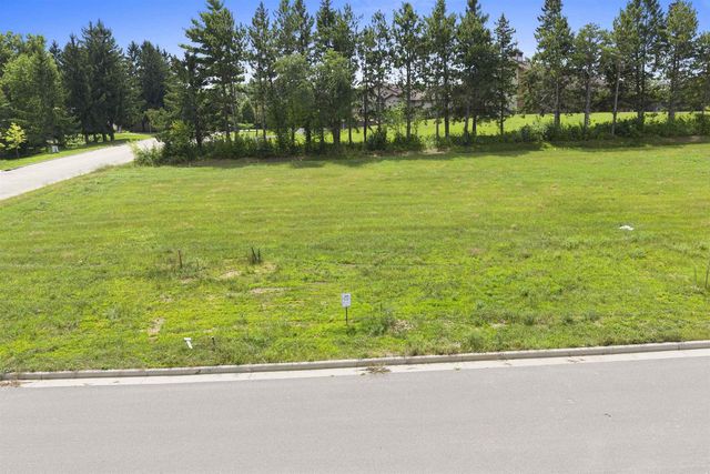 1800 SOUTHLAND LANE, New London, WI 54961