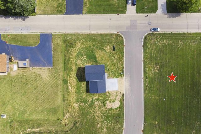 1800 SOUTHLAND LANE, New London, WI 54961