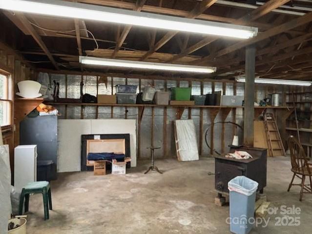 1250 21st Avenue NE, Hickory, NC 28601