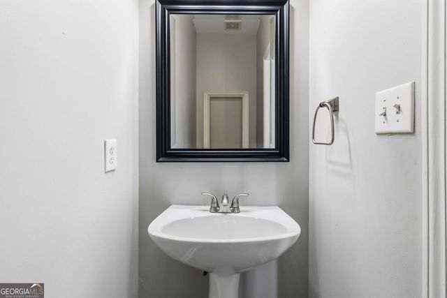 825 SOMERSET VALE Drive, Lawrenceville, GA 30044