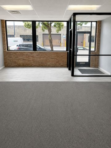 4506 W Fullerton Avenue, Chicago, IL 60639
