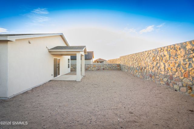 3025 Gato Road, Las Cruces, NM 88012