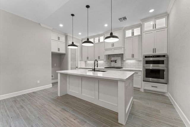 40 Stanford Court, Montgomery, TX 77356