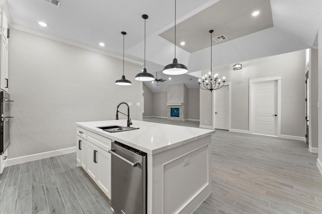 40 Stanford Court, Montgomery, TX 77356