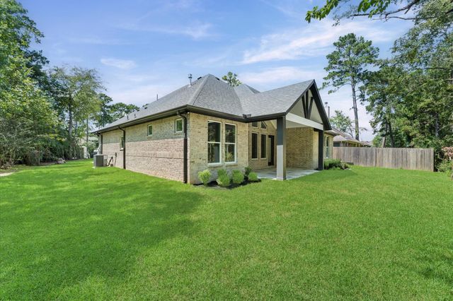 40 Stanford Court, Montgomery, TX 77356