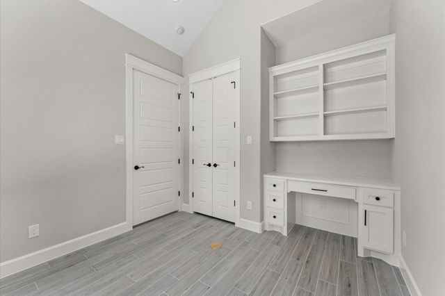 40 Stanford Court, Montgomery, TX 77356