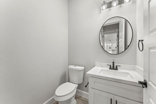 40 Stanford Court, Montgomery, TX 77356