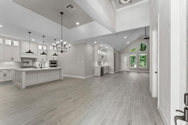 40 Stanford Court, Montgomery, TX 77356