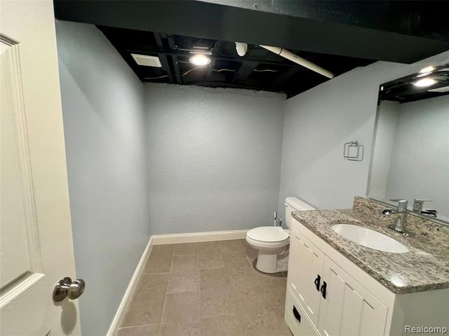 9768 Lincoln Court, Taylor, MI 48180