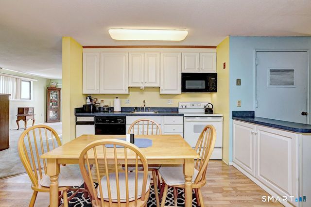 146 Springside Avenue B7, New Haven, CT 06515