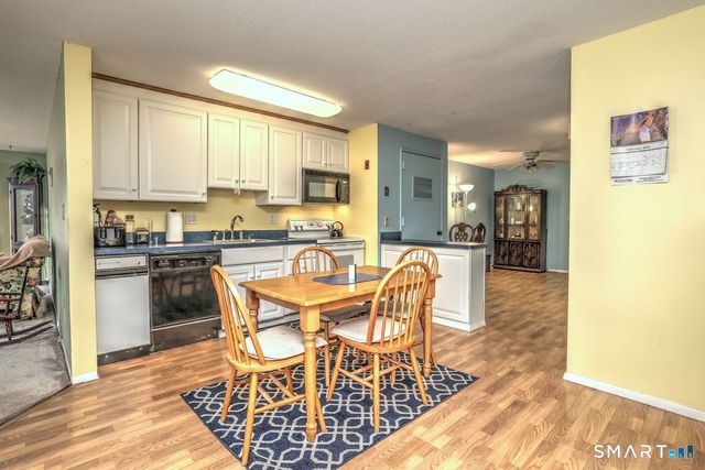 146 Springside Avenue B7, New Haven, CT 06515