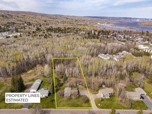 9105 Falcon Street, Duluth, MN 55808