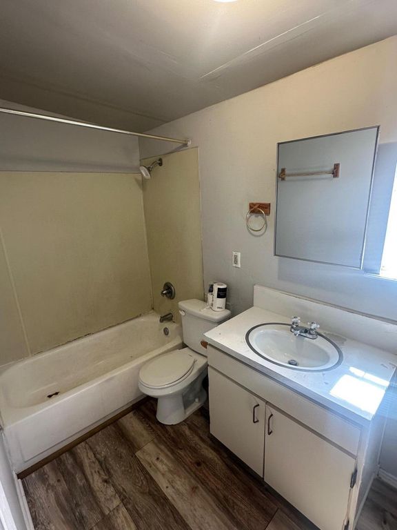 Image 8 of property listing at 2729 Houston Street, San Angelo, TX 76901