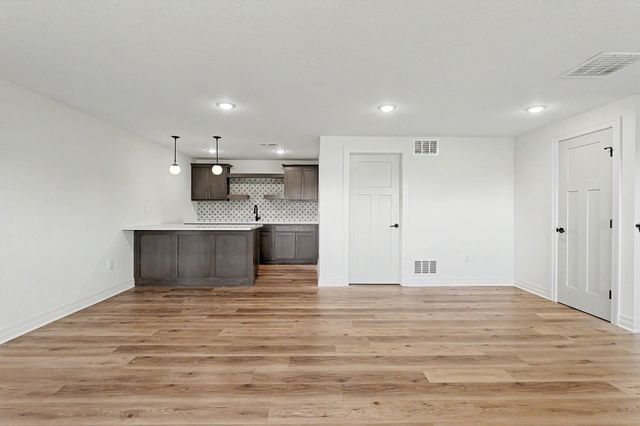 2640 S S Clear Creek St, Wichita, KS 67230