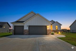 2640 S S Clear Creek St, Wichita, KS 67230