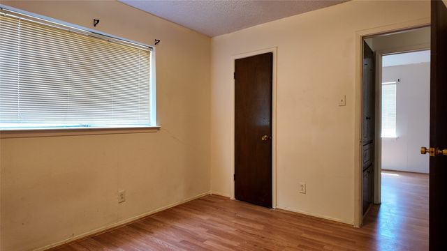 813 Waikiki Drive, Garland, TX 75043