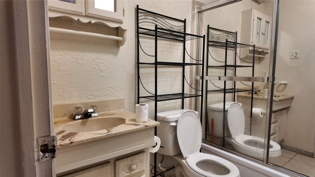 813 Waikiki Drive, Garland, TX 75043