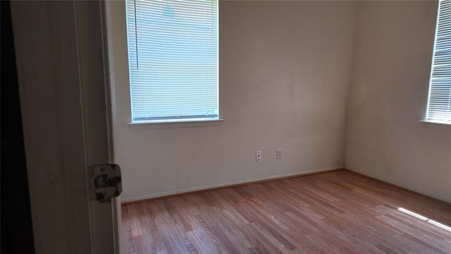 813 Waikiki Drive, Garland, TX 75043