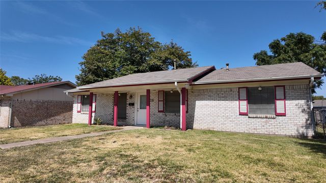813 Waikiki Drive, Garland, TX 75043